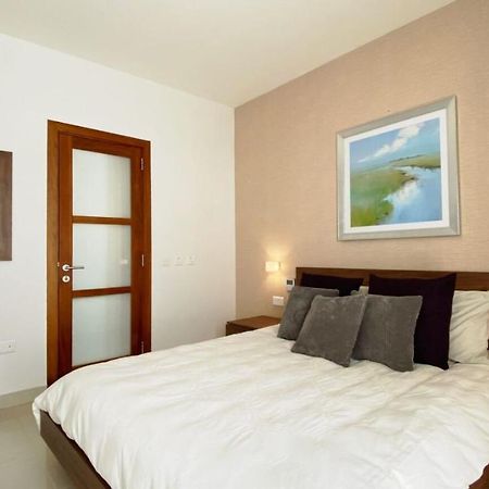 Point Sliema Sea Front Exterior foto